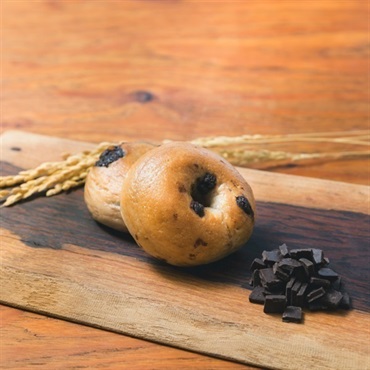【新発売】米粉のもっちりベーグル(チョコチップ単品)