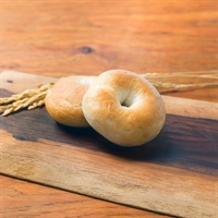 【新発売】米粉のもっちりベーグル(プレーン10個入)